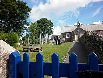 Photo Gallery Image - St Mellion Primary School Gate